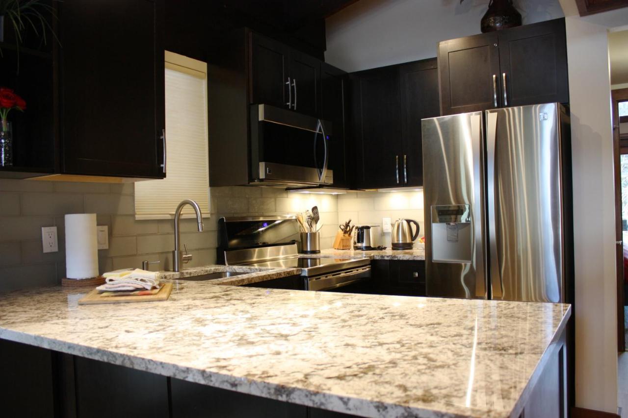 Two-Bedroom Apartment,1066907446:JPEG